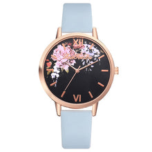 Load image into Gallery viewer, Fashion Leather Strap Women Watch Casual Love