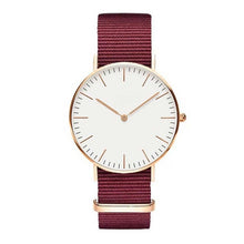 Load image into Gallery viewer, Fashion Quartz Clock